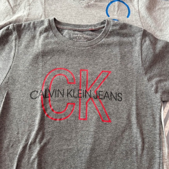Calvin Klein Assorted Boys T-Shirts in Gray, Red,Blue and multicolored - Picture 3 of 9